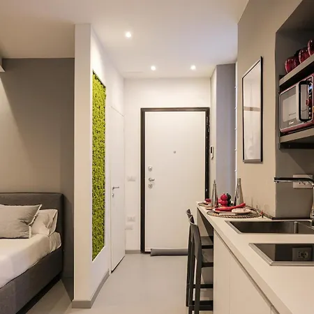 Appartement Moss & Stone - 3 Min Walk To Piazza Vittoria Brescia