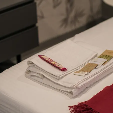 公寓 Moss & Stone - 3 Min Walk To Piazza Vittoria *