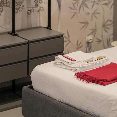 Moss & Stone - 3 Min Walk To Piazza Vittoria *