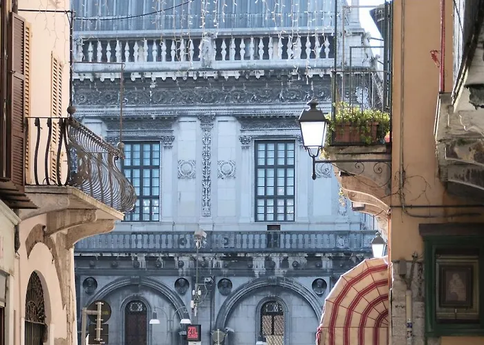 Moss & Stone - 3 Min Walk To Piazza Vittoria *