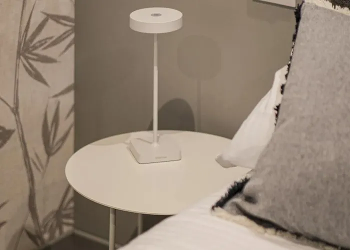 Moss & Stone - 3 Min Walk To Piazza Vittoria 브레시아