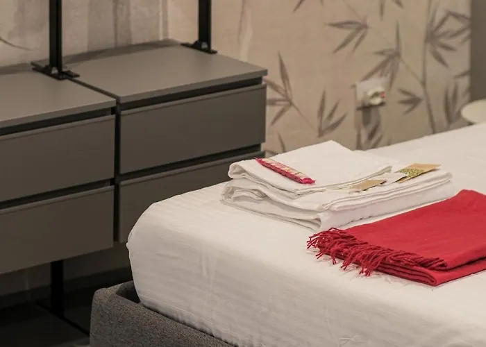 Moss & Stone - 3 Min Walk To Piazza Vittoria *