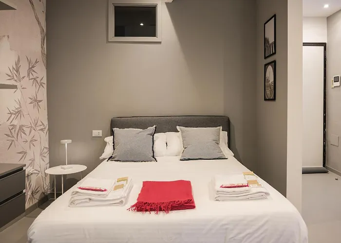 Apartment Moss & Stone - 3 Min Walk To Piazza Vittoria *